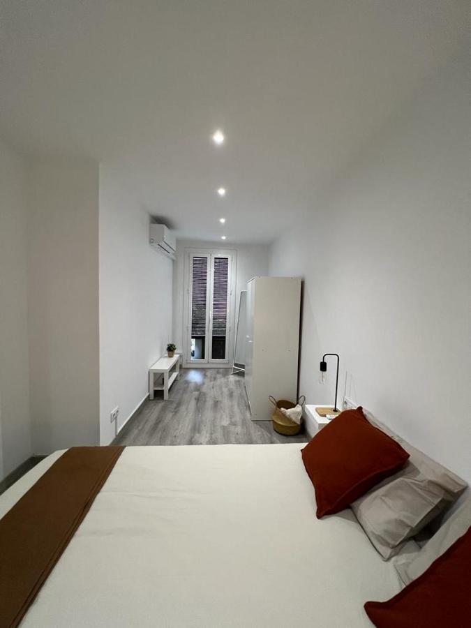 Amistat House Hotel Barcelona Luaran gambar